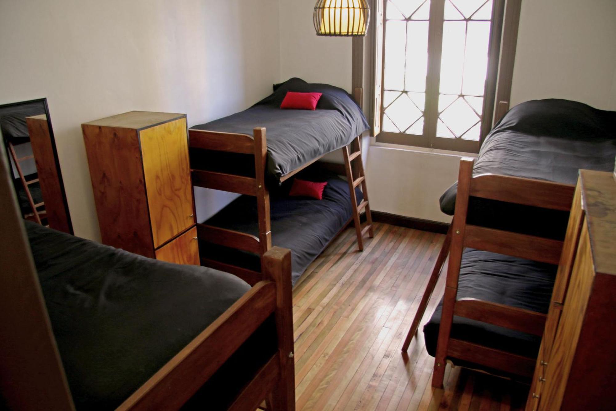 Hostal Irreal Сантьяго Экстерьер фото